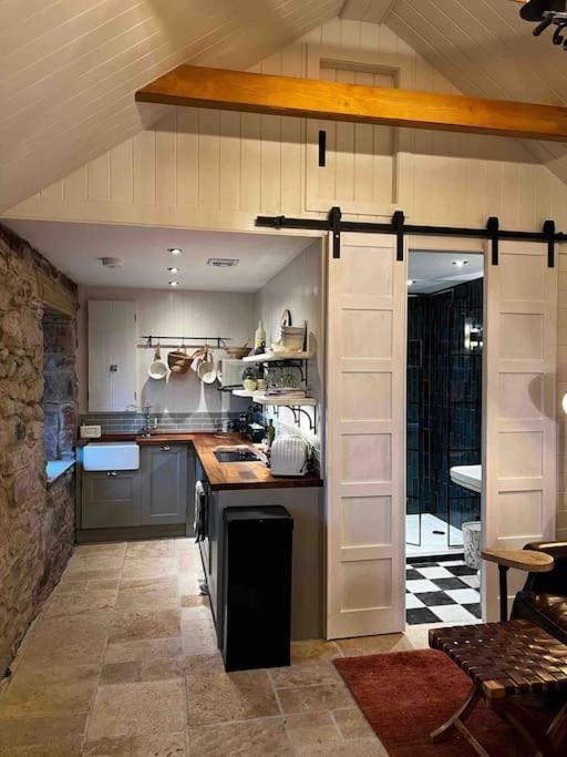 Charming Stone Bothy At Loch Lomond Villa Luss Ngoại thất bức ảnh